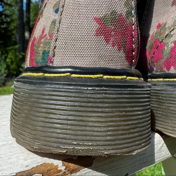Limited Dr. Martens Delaney Floral Boots (Size 1) - Picture 9 of 11